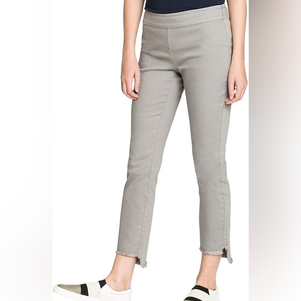 Nic + Zoe NWT Grey Mist Denim Pull On Raw Step Hem Ankle Jeans Size 2